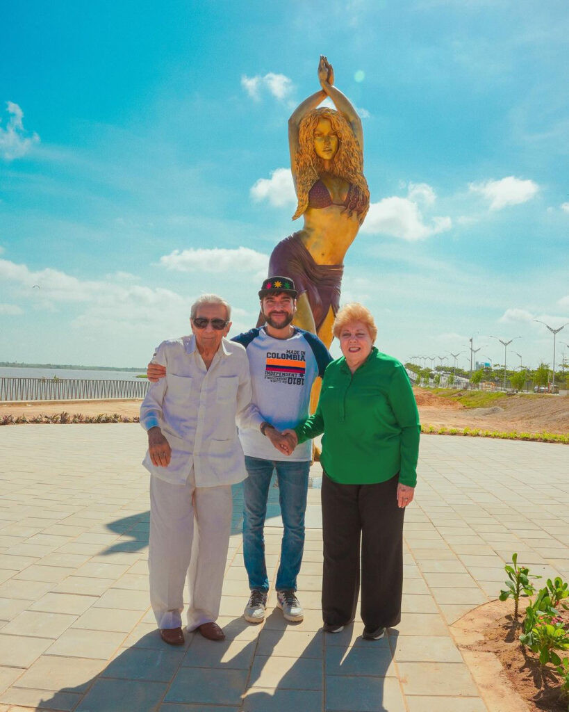 Así es la nueva estatua de Shakira en Barranquilla