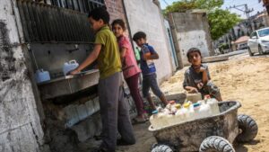 UNICEF denuncia niños Gaza sólo tienen acceso a 2 litros de agua al día FOTO: FUENTE EXTERNA