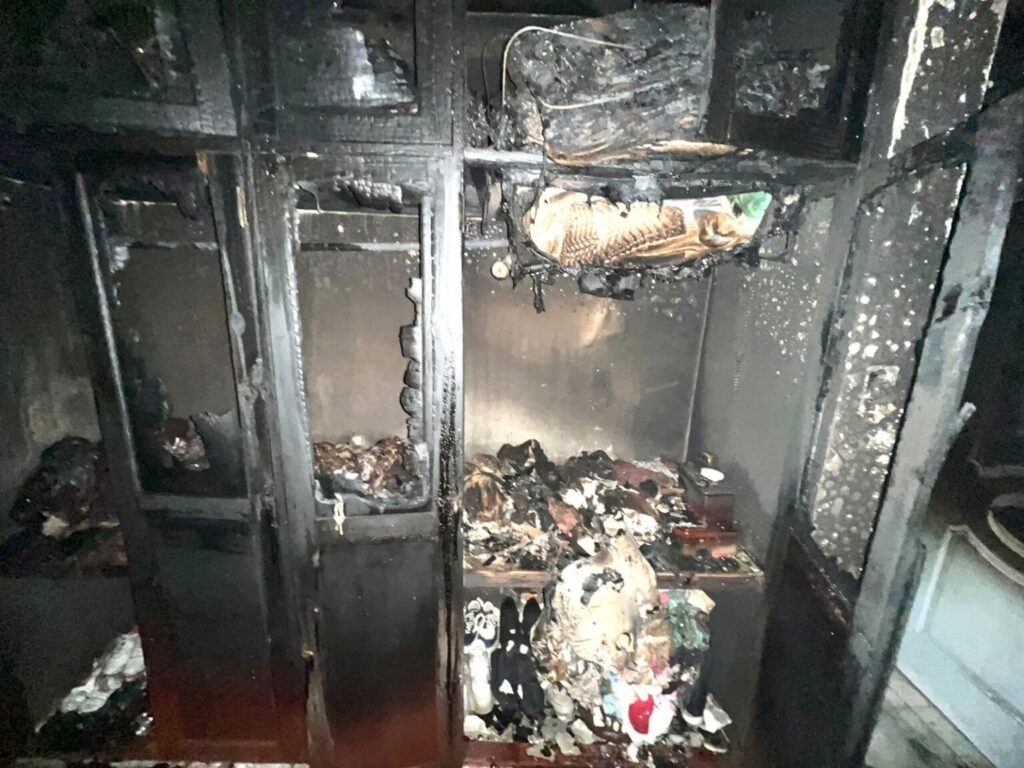 Bebé muere carbonizada en incendio de apartamento en Baní