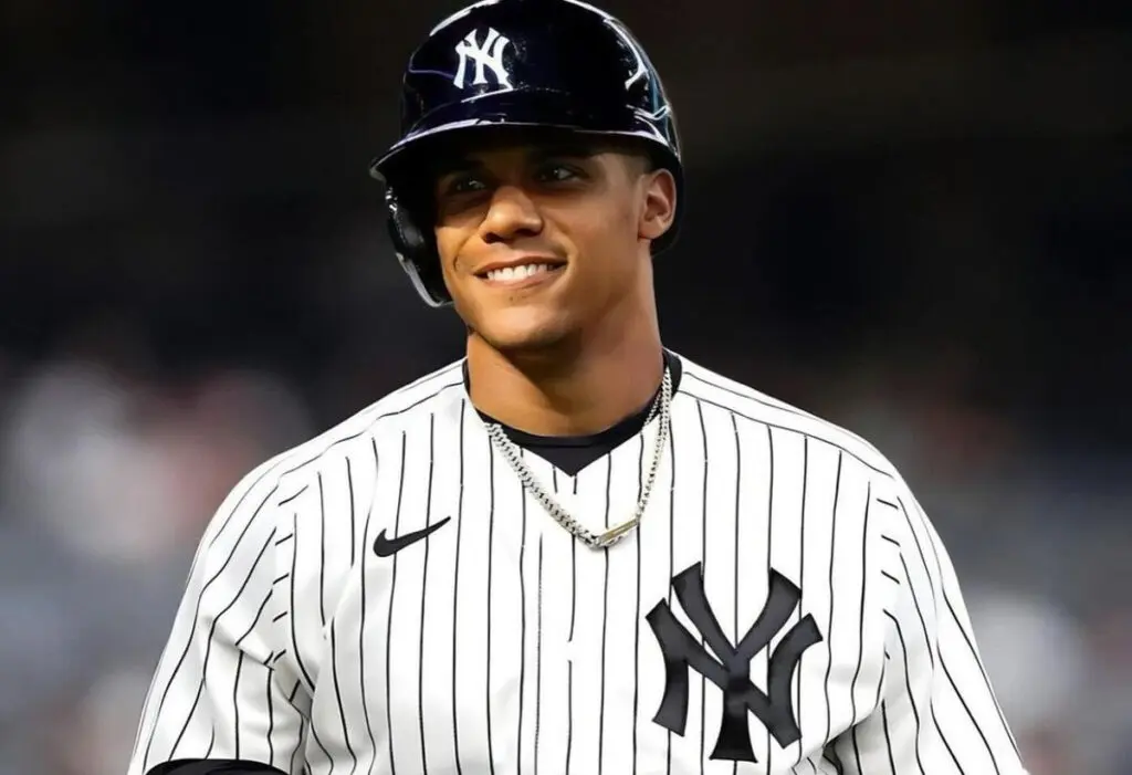 Juan Soto comparte "su primer jonrón" con el uniforme de Yankees