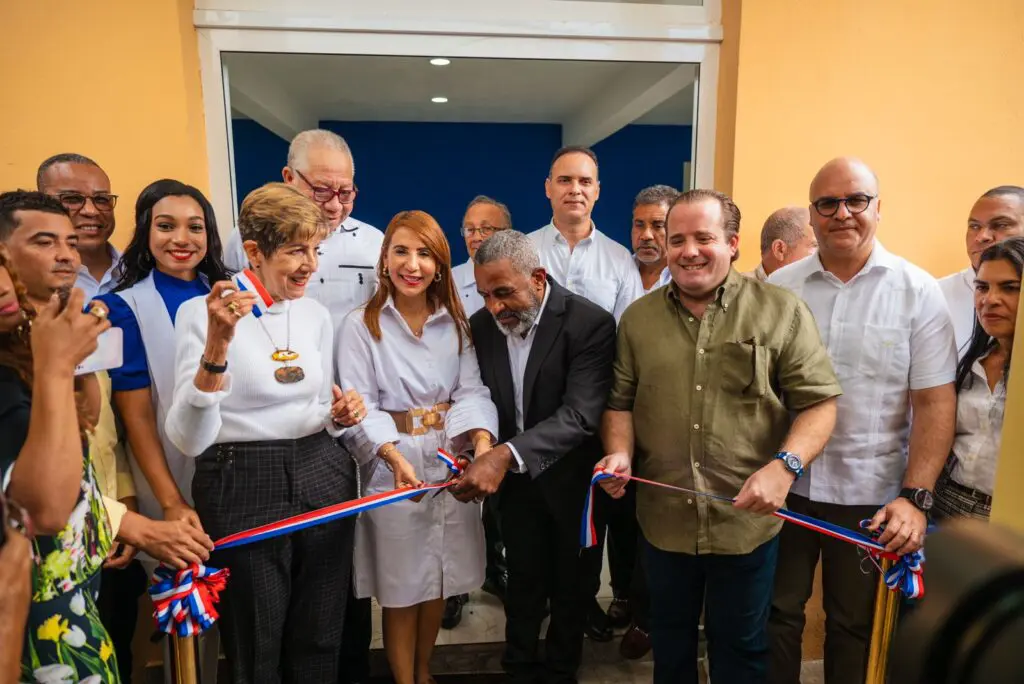 José Paliza inaugura Palacio Distrital en Yásica Arriba