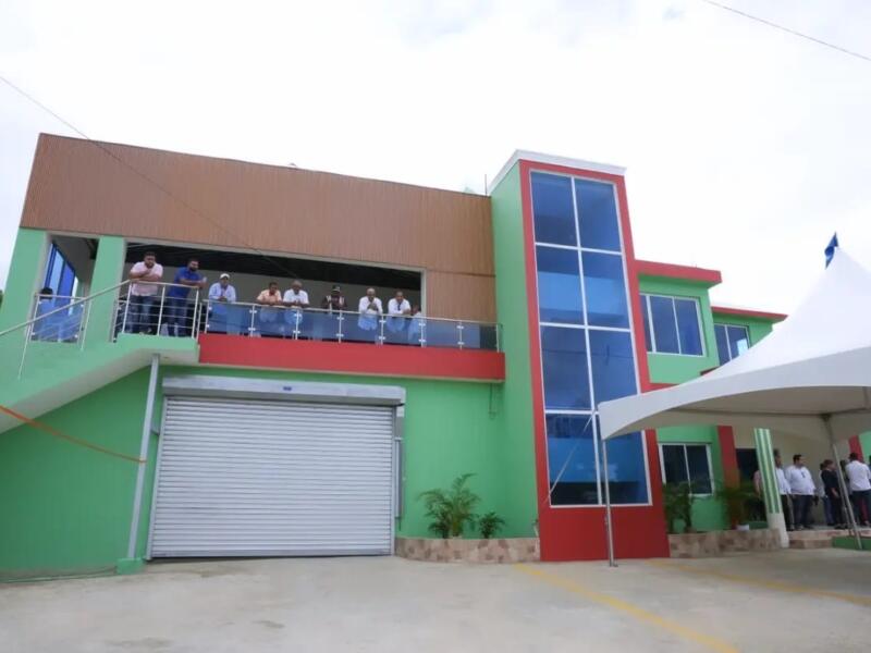 Abinader inaugura Centro de Capacitación de FEDEGANO donado por el FEDA