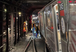 Confirman 24 heridos por choque de trenes en Manhattan, Nueva York
