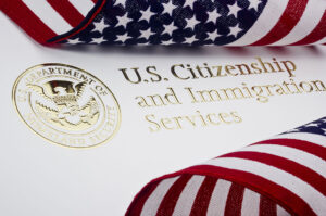 EEUU anuncia aumento de tarifas para solicitudes de visados desde abril