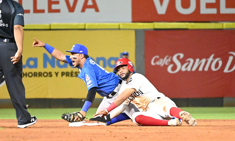 Los Leones se acercan a las semifinales del béisbol invernal - El Nuevo Día