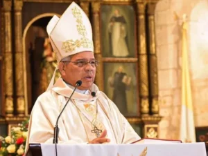 rzobispo metropolitano de Santo Domingo, monseñor Francisco Ozoria