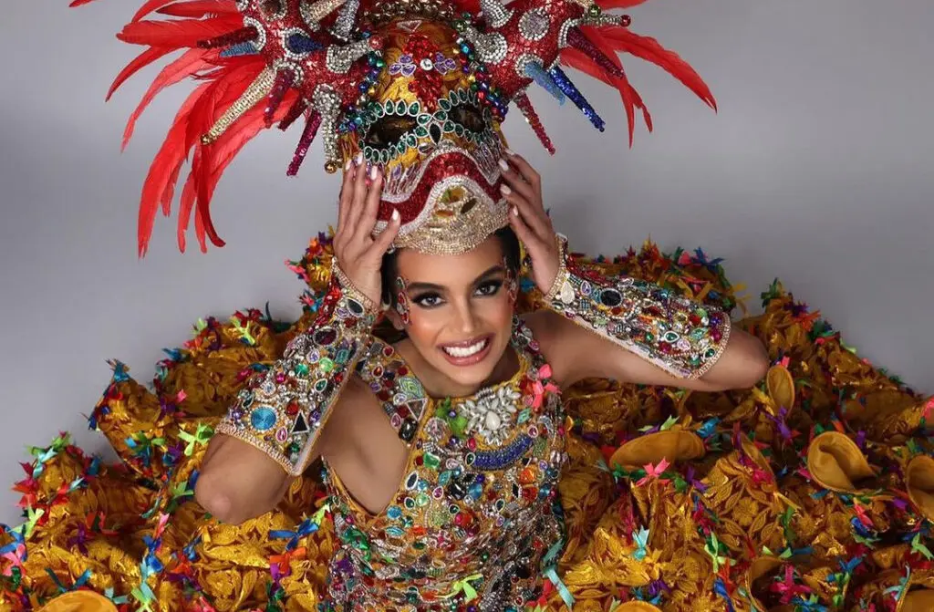 RD en Miss World sorprende con traje típico "Lechón Santiaguero"