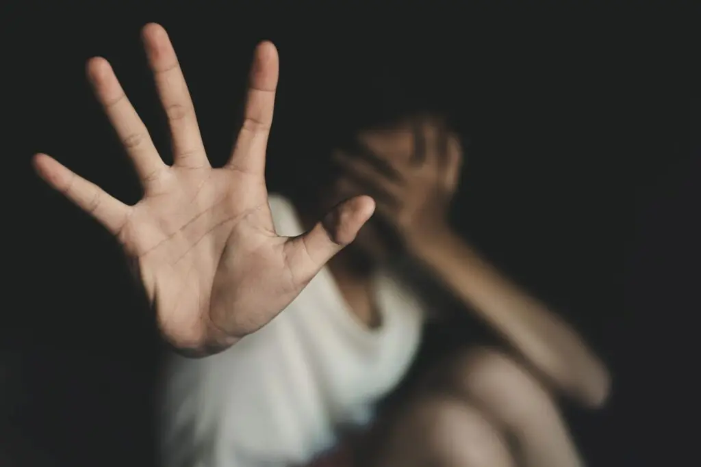 Uno de cada 3 dominicanos justifica la violencia contra la mujer si es infiel