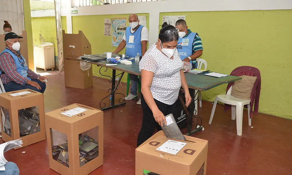 642,702 Votantes Convocados A Elegir Alcalde De Santiago - Periódico ...