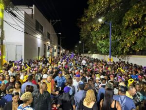 Rubén Toyota cierra campaña con multitudinaria concentración en Hato Mayor
