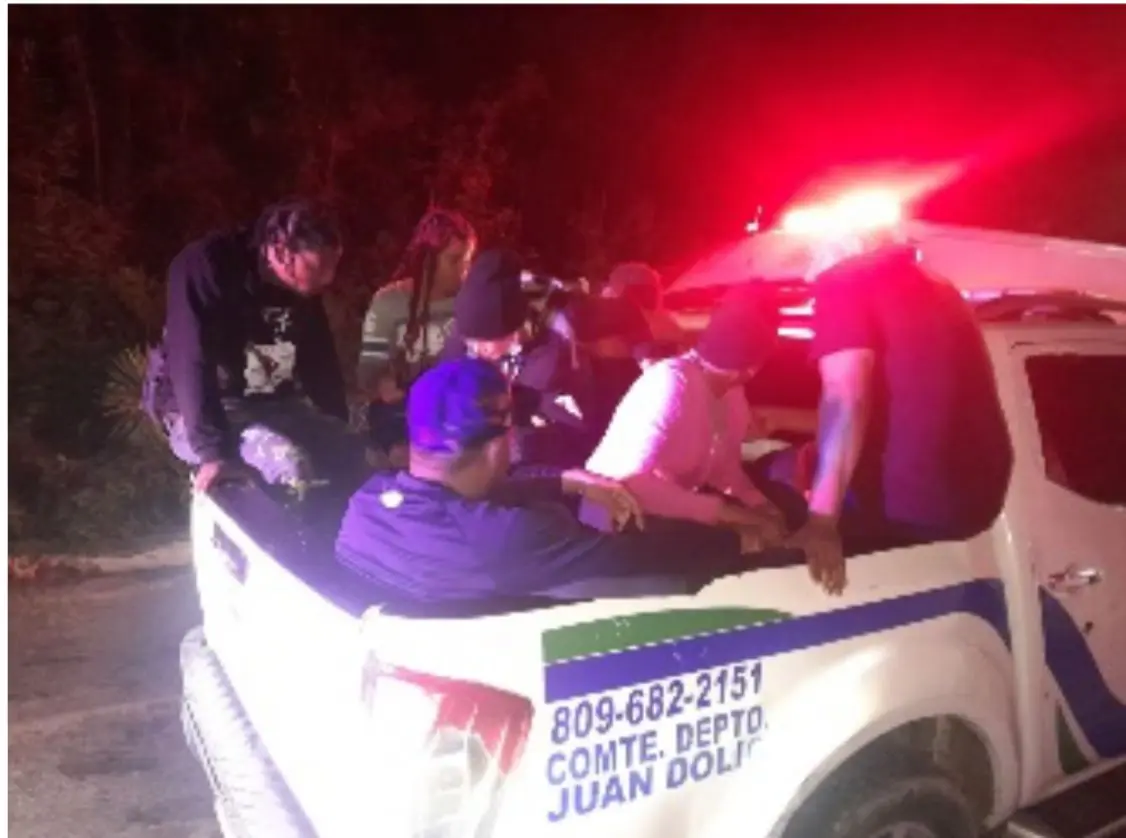 Policía Nacional apresan a 12 personas y frustra viaje ilegal en yola