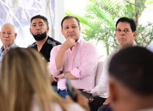 Abel Martínez exhorta a los jóvenes a participar en las elecciones de mayo