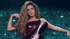 Shakira está feliz de su nueva sensualidad y “enamorada” de la fuerza que descubrió