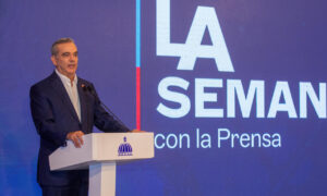 Presidente Luis Abinader en LA Semanal con la Prensa