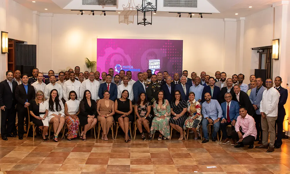 Los recuerdos reviven con los exalumnos - Periódico elCaribe