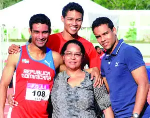 Muere madre de los atletas dominicanos Luguelin y Juander Santos