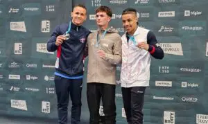 El dominicano Audrys Nin Reyes; el español Pau Jiménez, y Remell Robinson-Bailey, de Gran Bretaña, en la premiación.