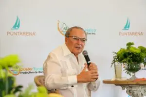 Clúster Turístico Baní realiza Conversatorio Empresarial con Frank Rainieri en Puntarena