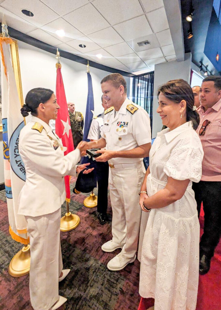 Altos mandos militares de RD presentes en cambio de mando del JIATF-S