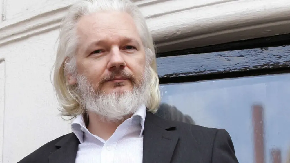 Julian Assange abandonó Reino Unido tras ser excarcelado, anuncia WikiLeaks