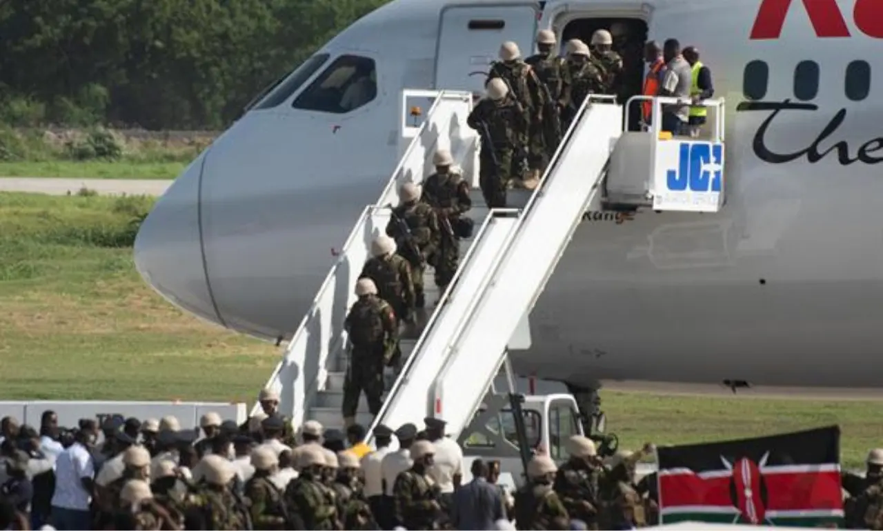 Llegan 400 policías de Kenia a Haití