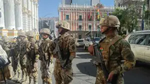 Bolivia: Comandante del Ejército amenaza con 