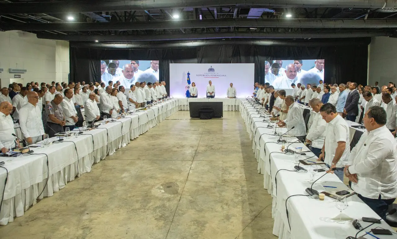 Luis Abinader encabeza 43.º consejo de Ministros y Directores
