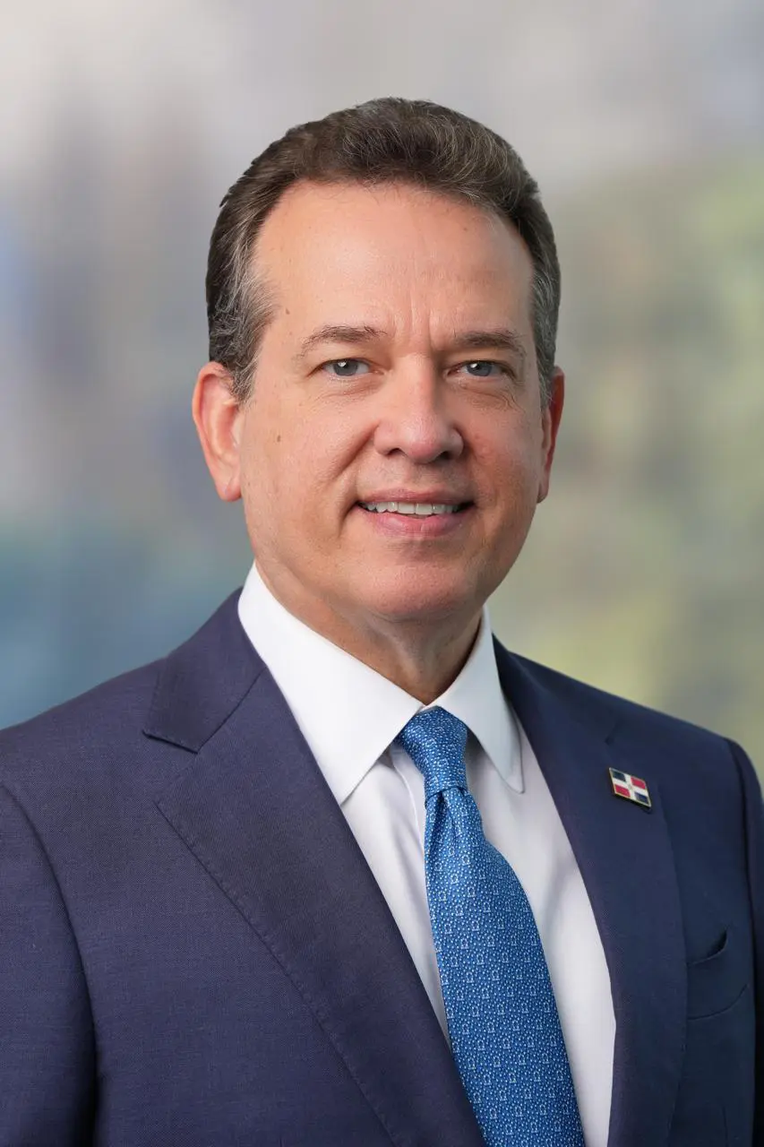 Ministro Víctor Bisonó representará a RD en paneles