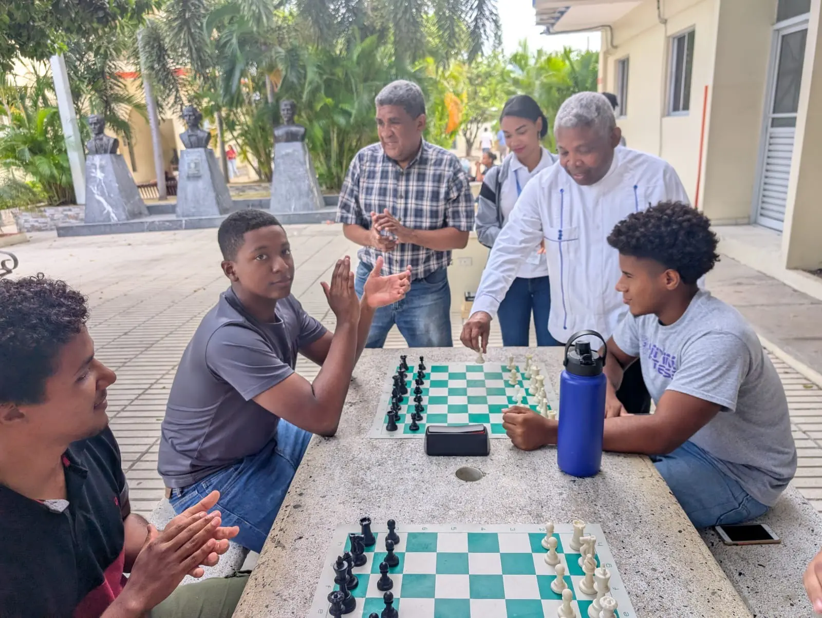 Inician en Barahona el Torneo de ajedrez Invitacional UCATEBA 2025 ...