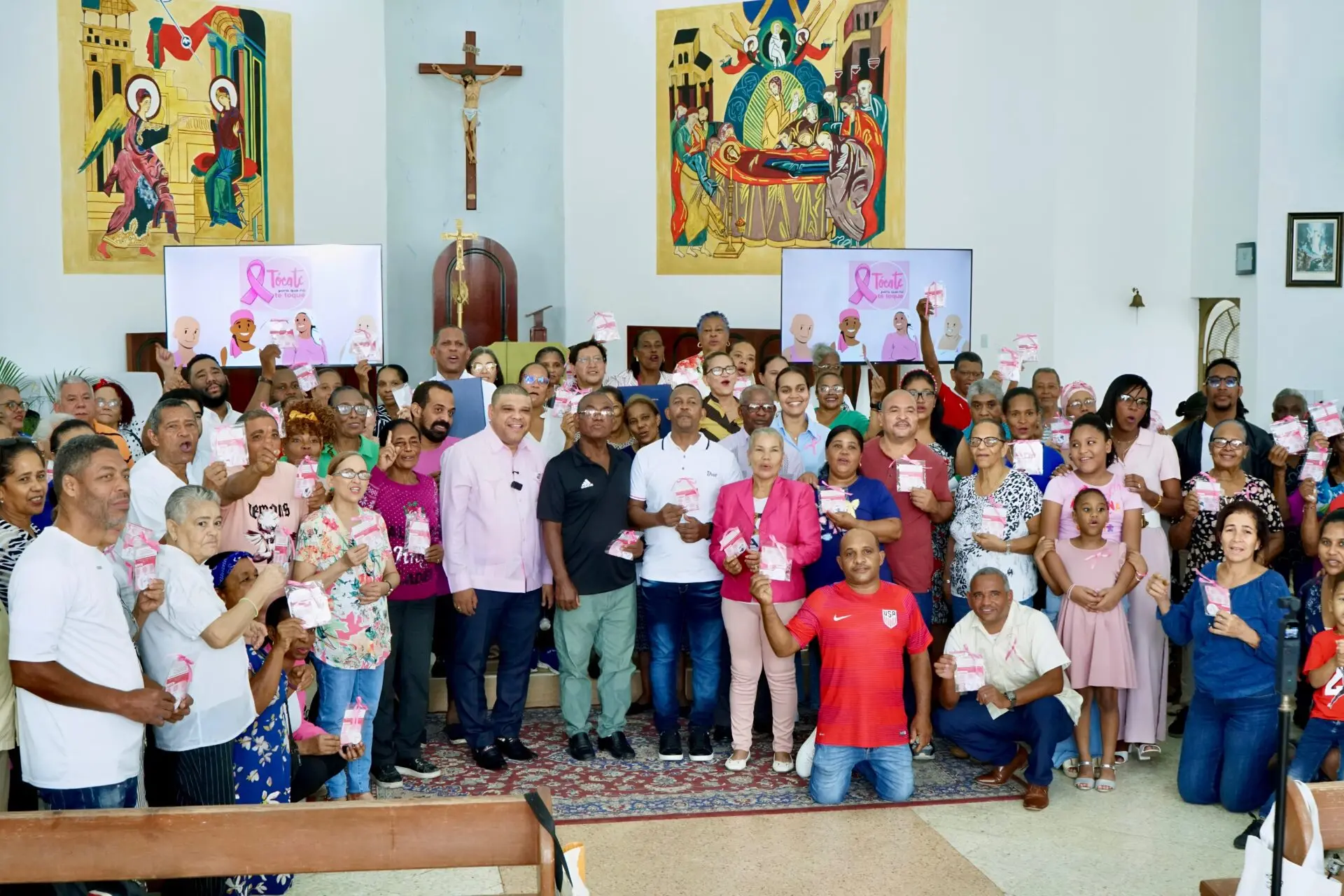 Desarrollan jornada de concienciación contra el cáncer de mama