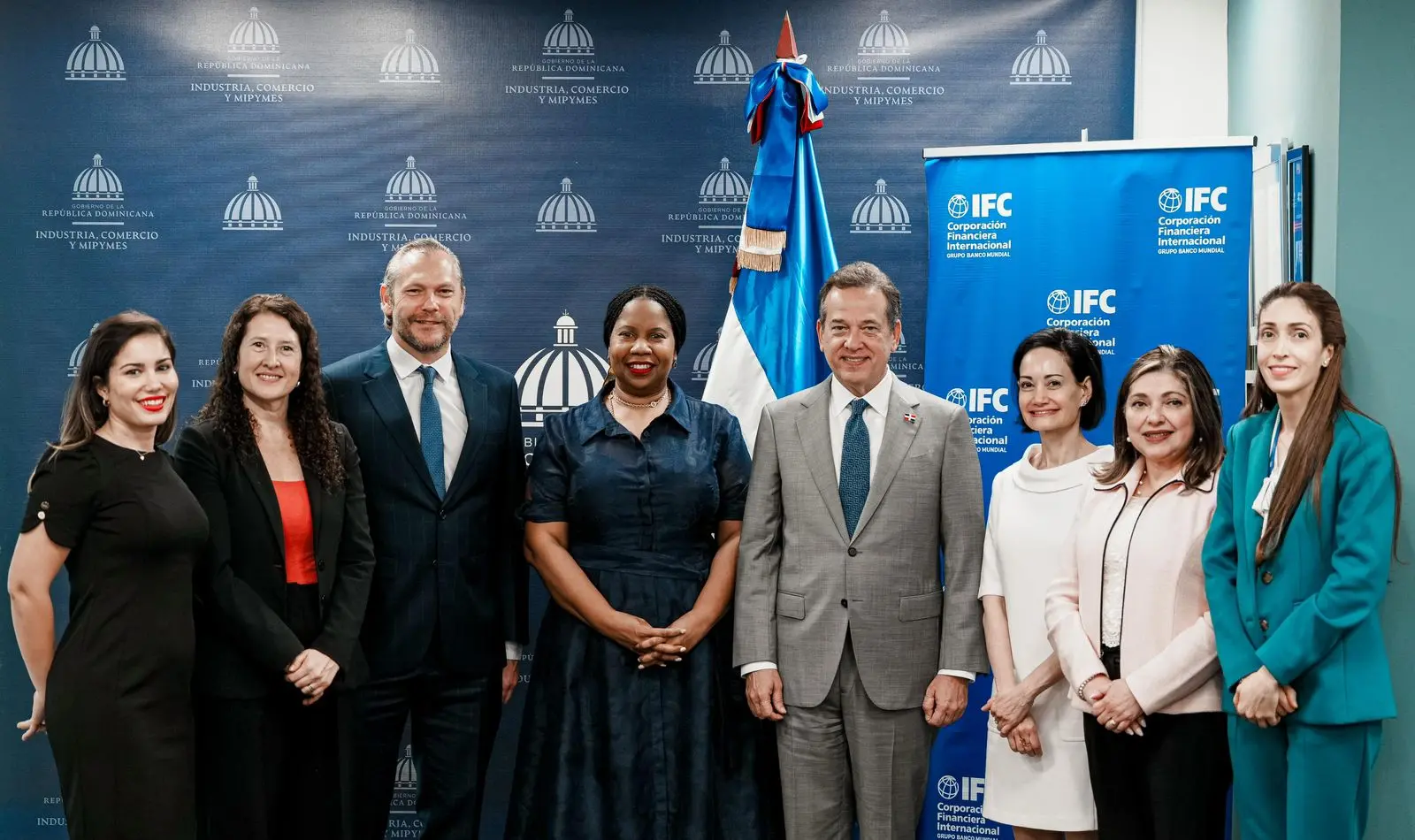 MICM e IFC firman acuerdo para impulsar inversión extranjera