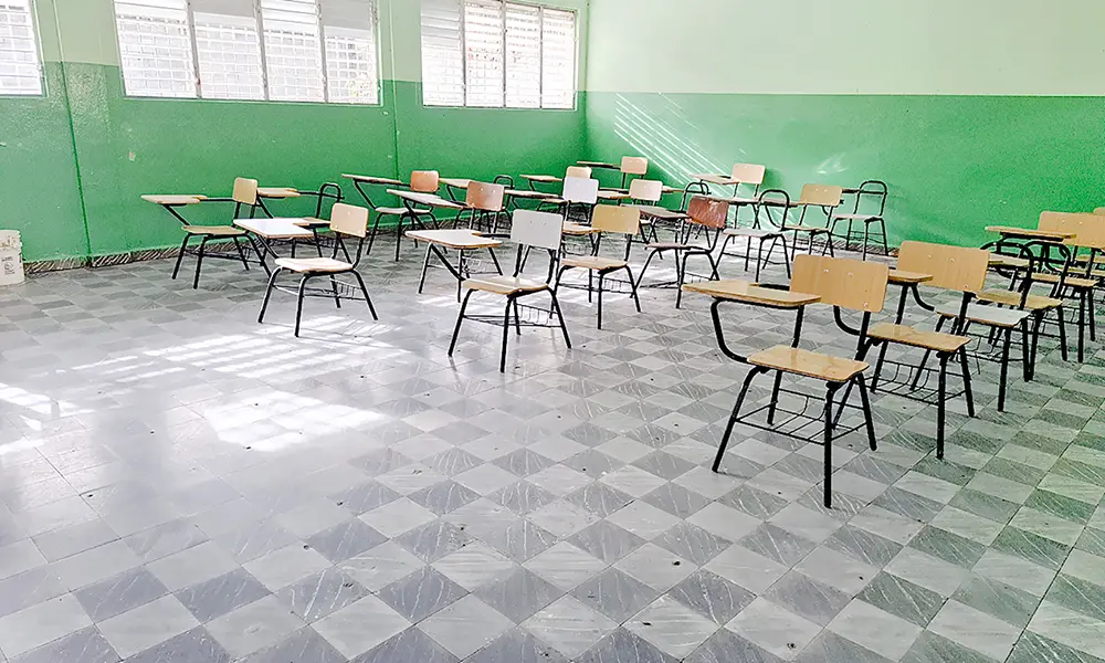 Baja asistencia estudiantil marca reinicio de la docencia