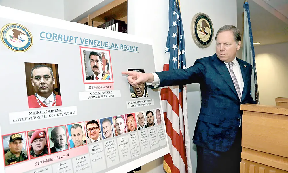 EE.UU. modifica la acusación penal contra Nicolás Maduro