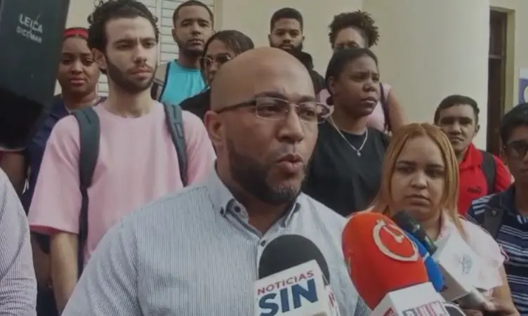 Denuncian falta de docentes en la UASD Santiago pese a concurso vigente