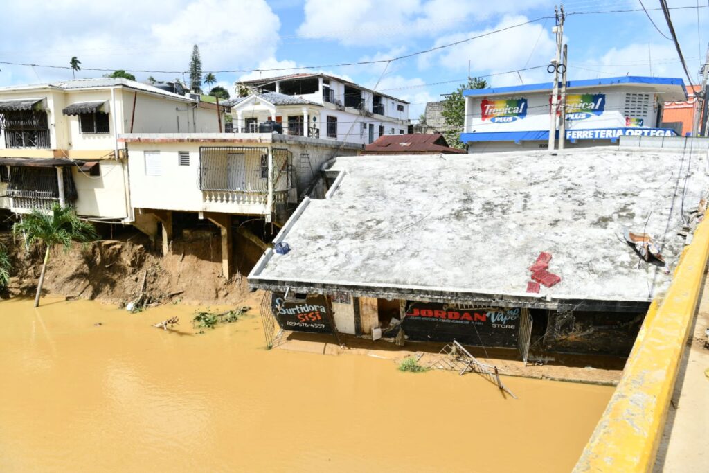La emergencia mantiene en vilo a cientos de familias. Foto: Ricardo Flete