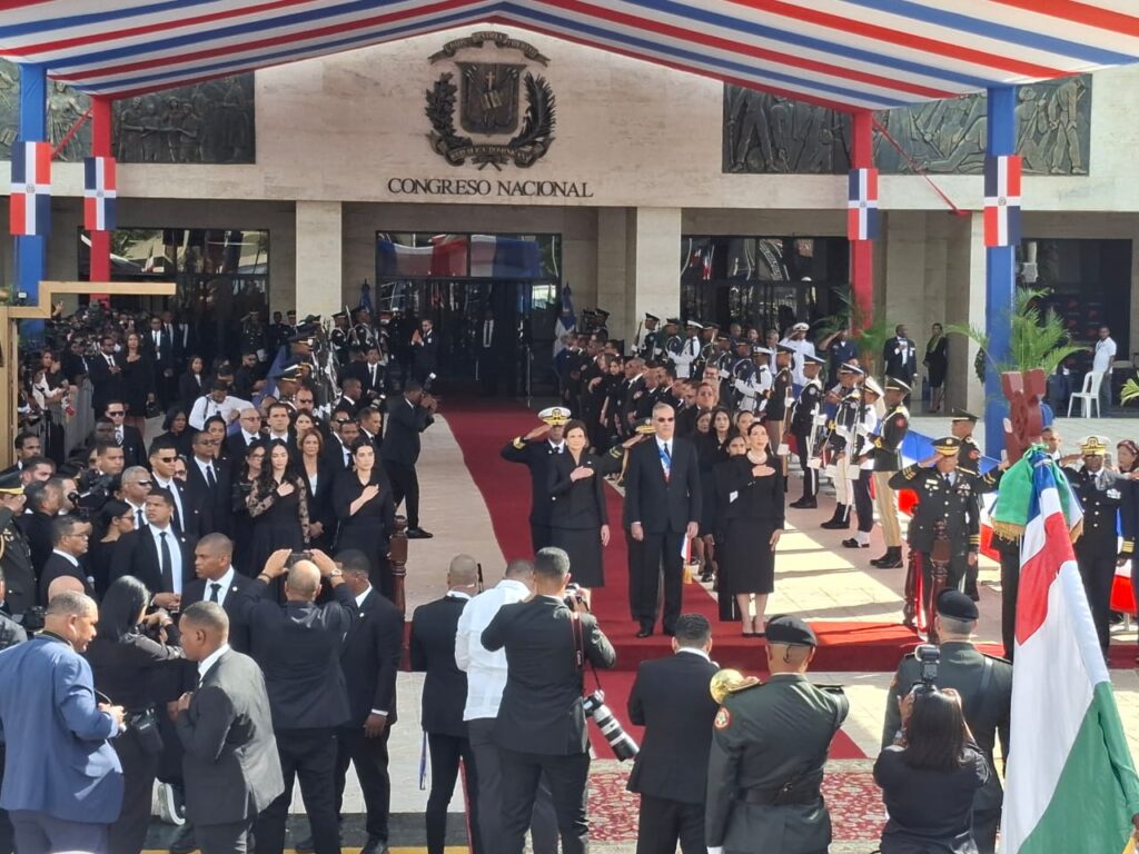 Presidente Abinader llega al Congreso para rendir cuentas a la nación por sexta ocasión