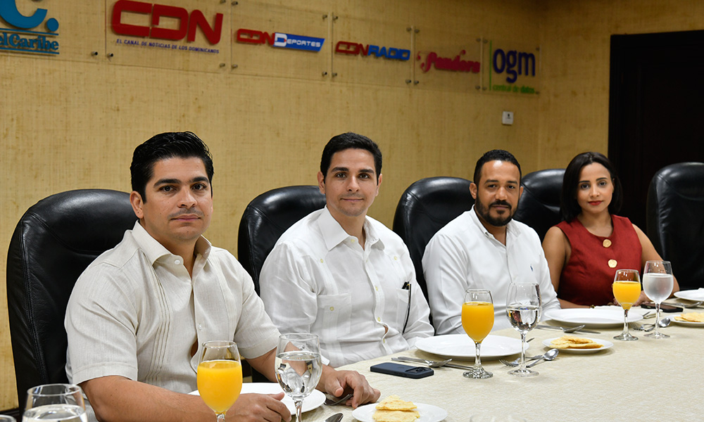 Jhael Isa Tavárez, Hernani Salazar, Ariel Rodríguez y Frinette Rodríguez.