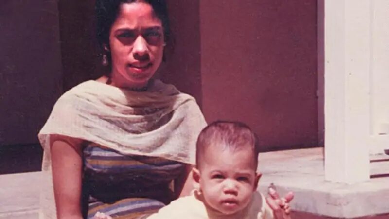 Kamala y su madre Shyamala Gopalan