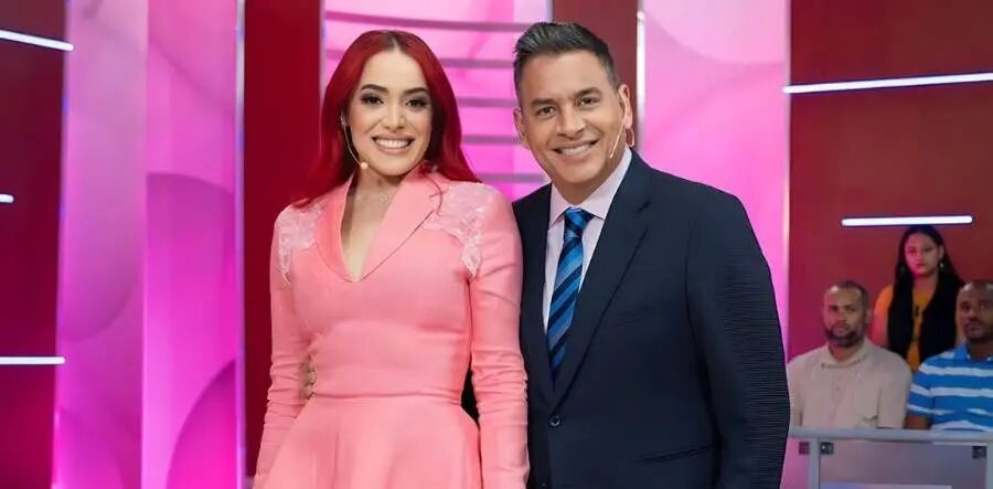 Karen Yapoort y Daniel Sarcos en "Casados en Caos"