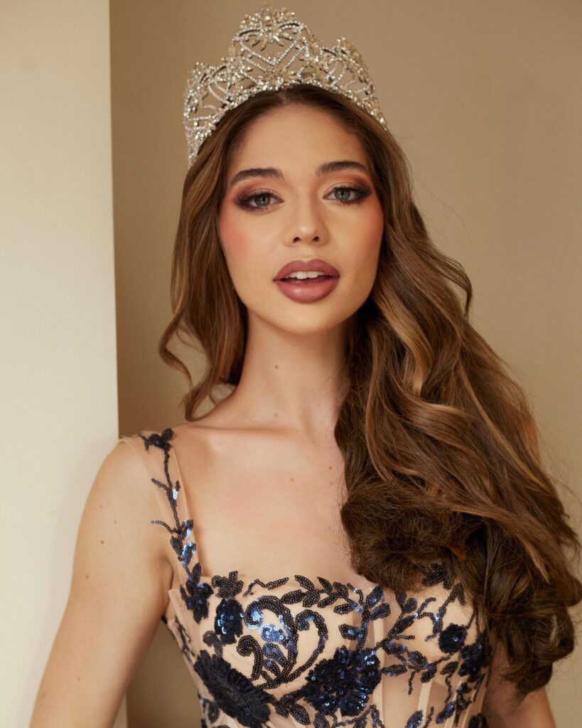 Massiel Chupani