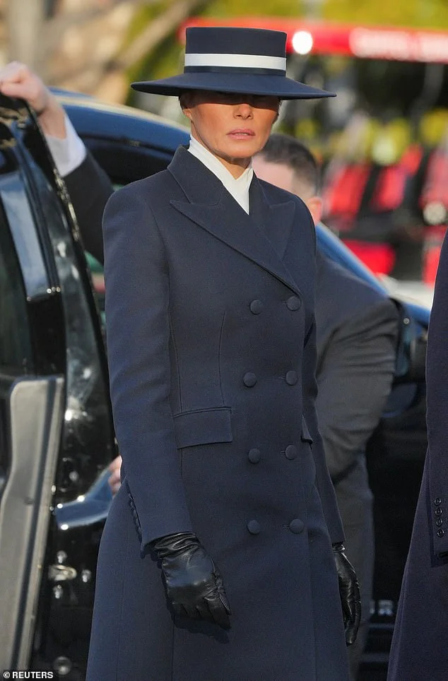 melania trump toma de posesion 