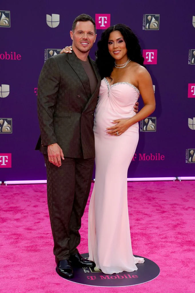 Dominicanos en premios lo nuestro