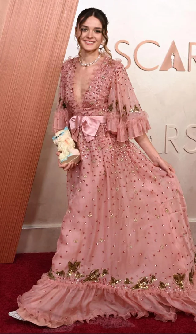 Rosado bebe Premios Oscar