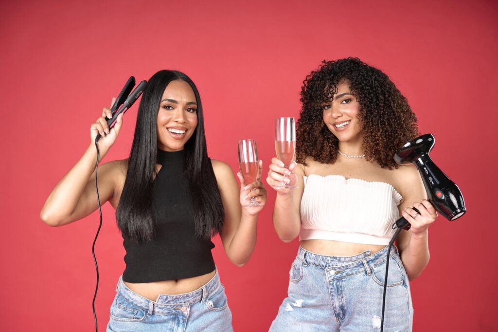 Claudia y Gema Herrera