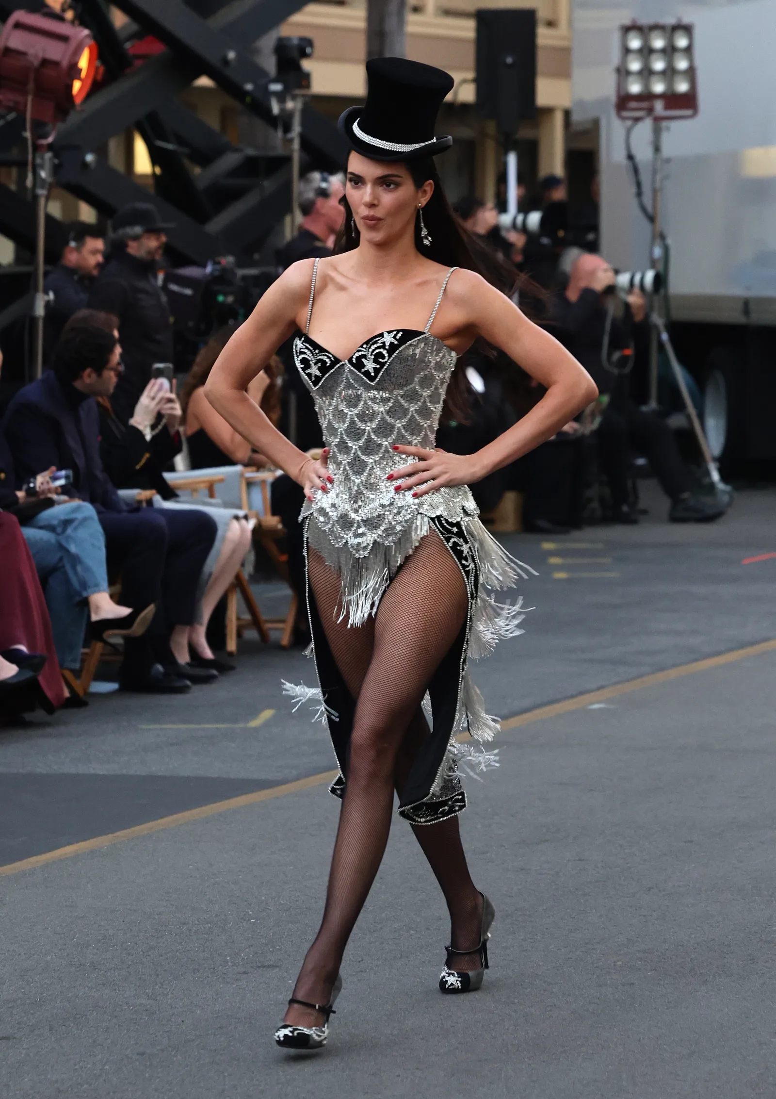 Vogue World: Hollywood classic Hollywood