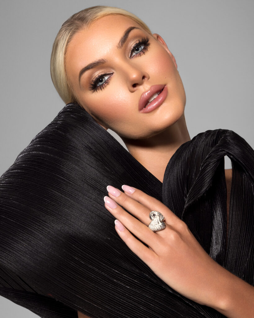 Revista Pandora Victoria Kjær